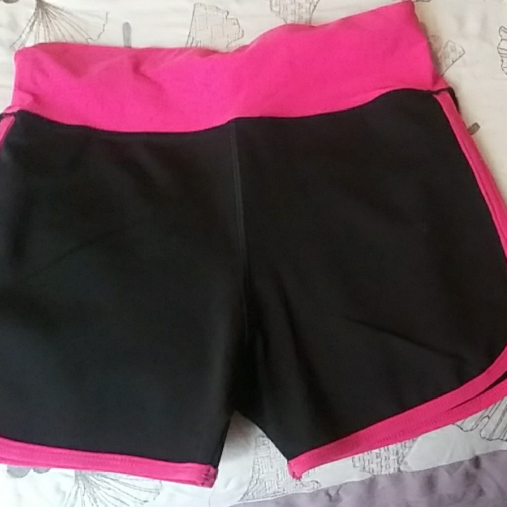 Athletic shorts